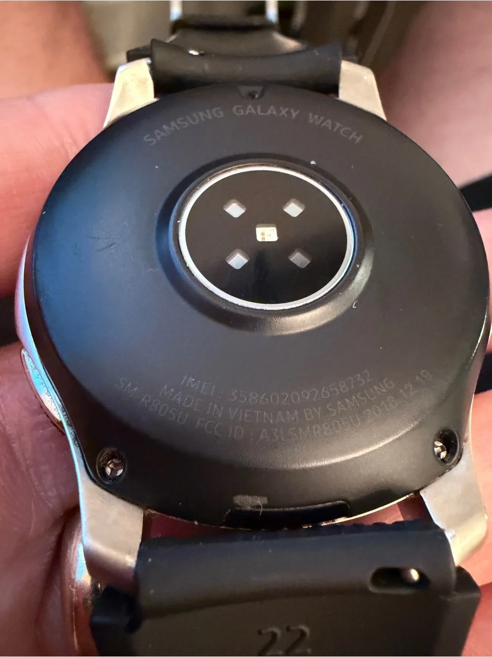 Samsung Galaxy Watch 46mm (1st Gen) – Silver / LTE + Wi-Fi